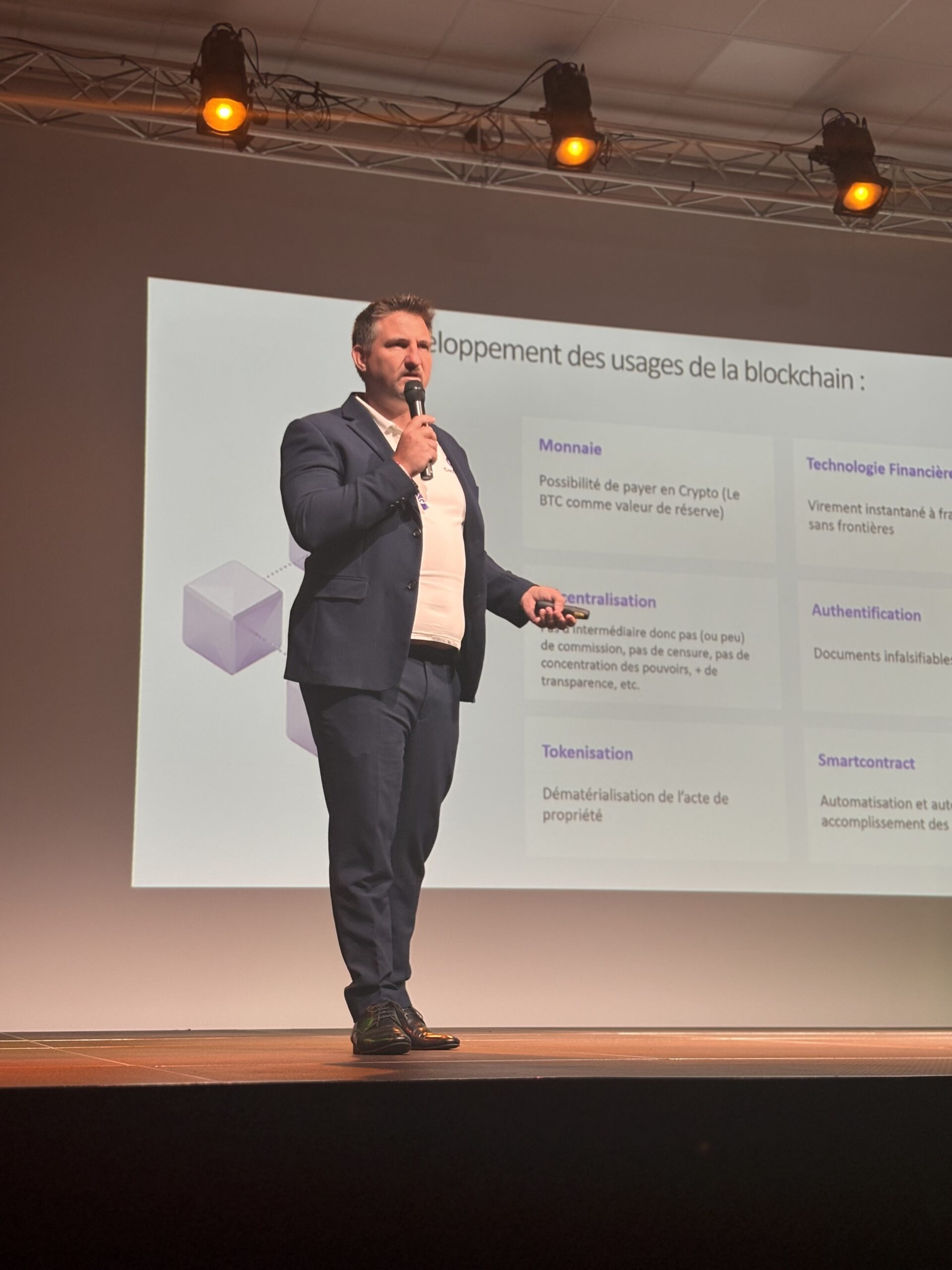 Intervention salon cryptoXR